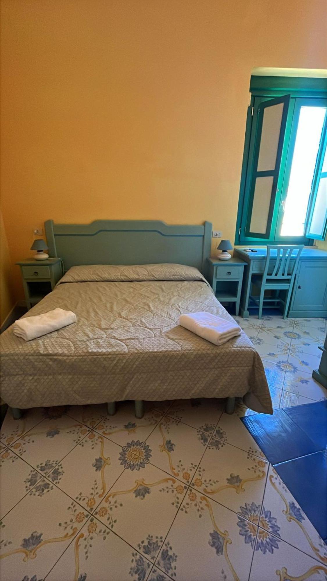 Hotel Savoia Procida Extérieur photo